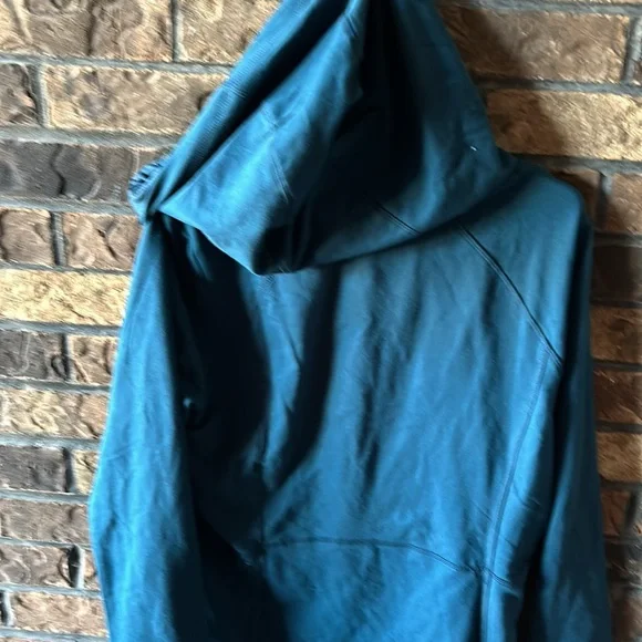 Very soft material - Picture 2 of 2